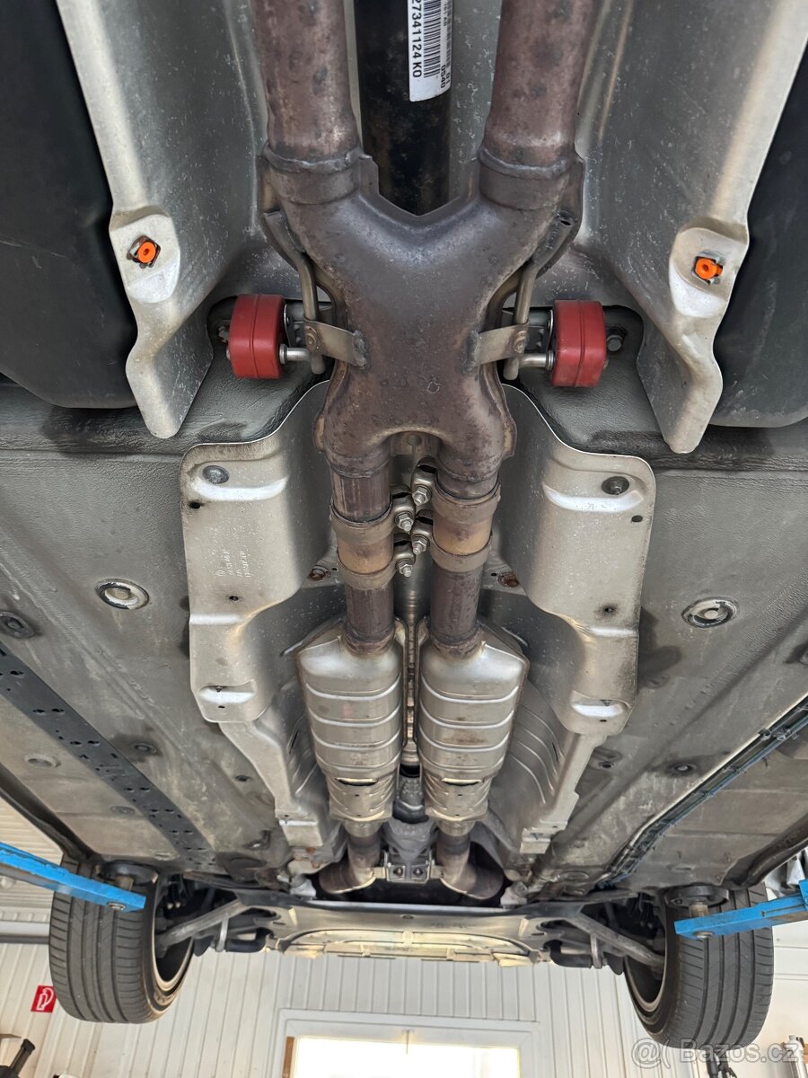 VW PHAETON 4.2 V8 INDIVIDUAL - 13