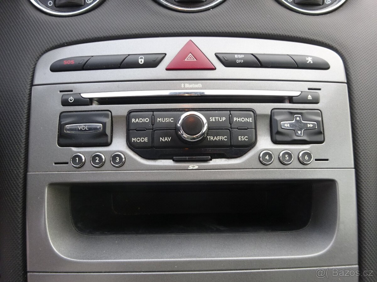 Peugeot 308 1.6i r.v.2010 serviska STK:9/2027 - 13