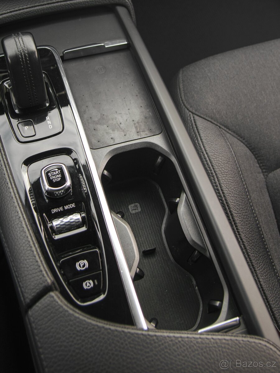 Volvo V90, CC B4 2,0/145kW AWD DPH - 13
