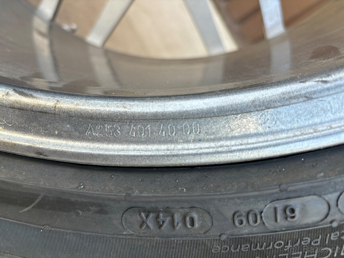 Alu Kola r21 Mercedes GLC63s AMG celoroční pneumatiky - 13