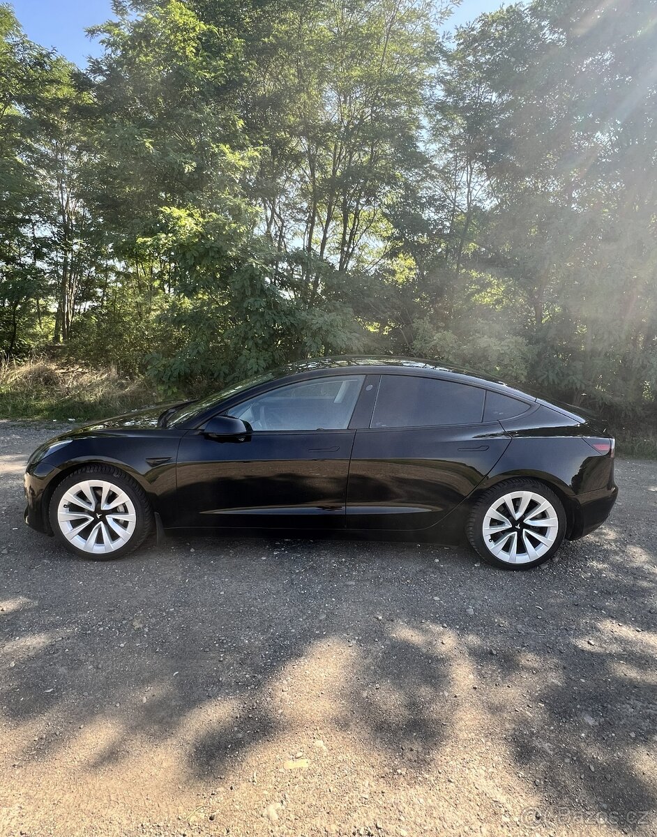 TESLA 3 SR plus 2021 tepelné čerpadlo - 13