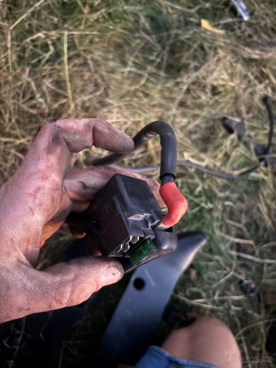 Nadrz sada zamku svody na Honda VTR 1000F Firestorm 96-00 - 13