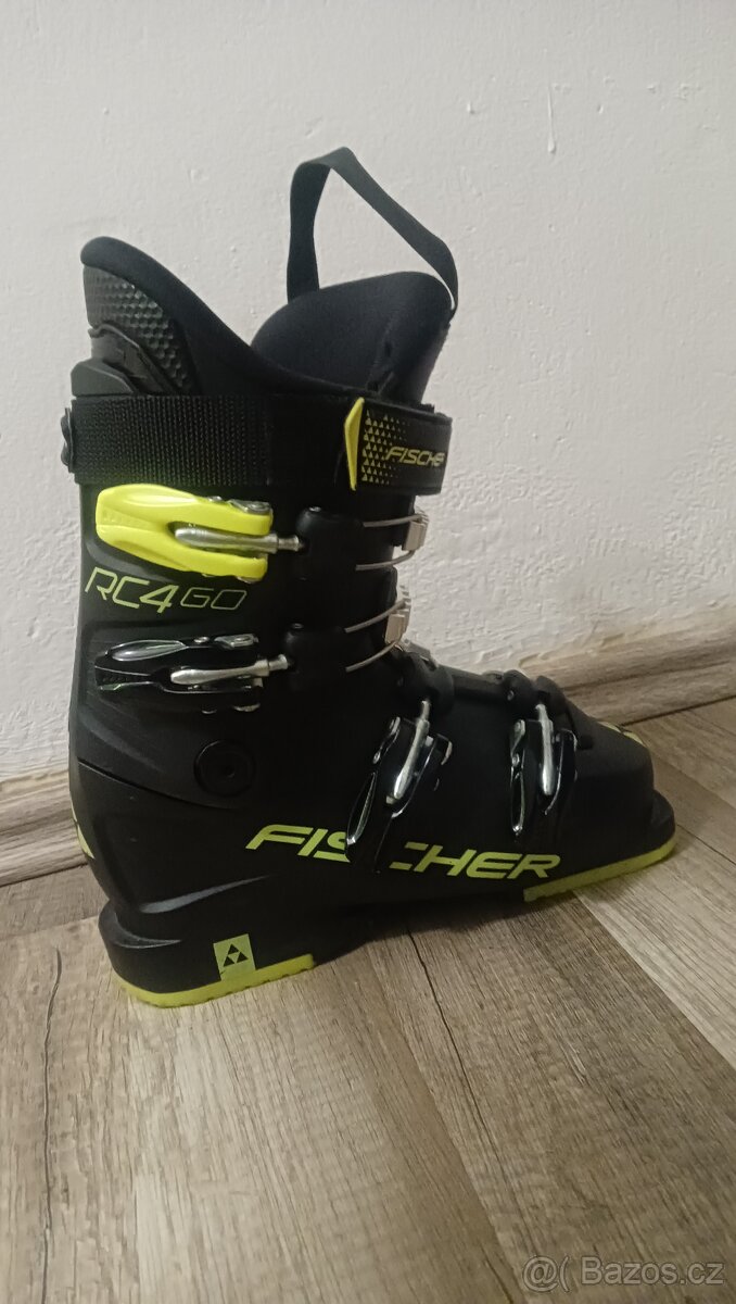 Dětská lyžařská bunda a boty - 13