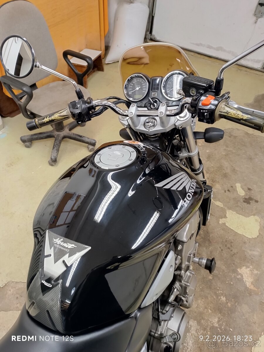 Honda CB900f Hornet - 13