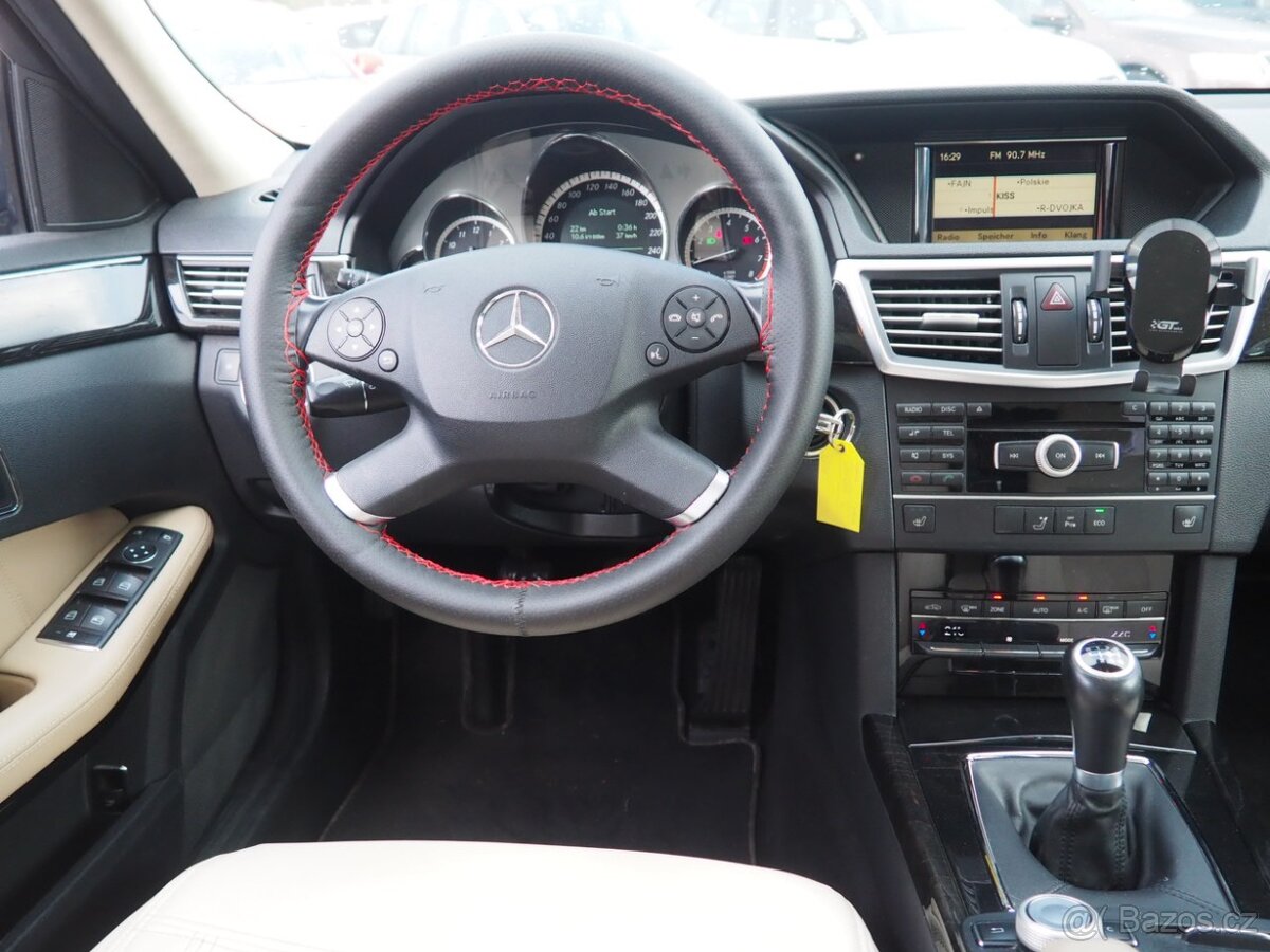 2011 Mercedes Benz E 200 CGI, 135 kW, Avantgarde - 13