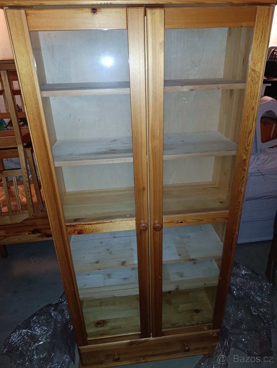 Prodám velký set nábytku z masivní borovice - 13