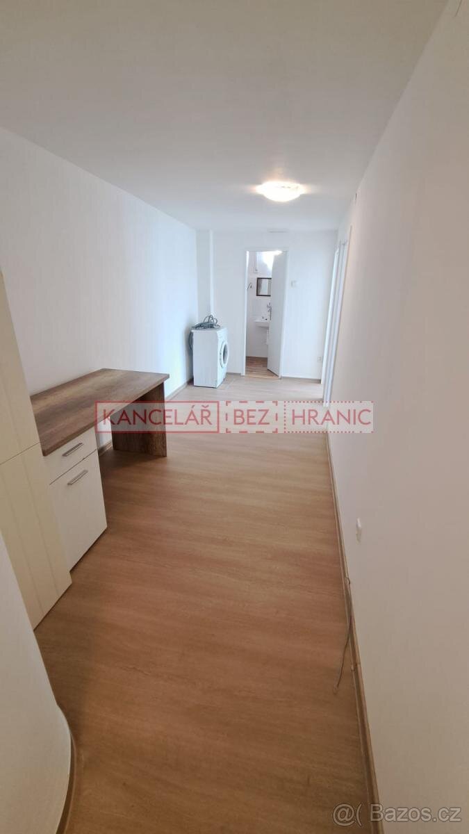 Pronájem bytu pokoje Zlín - 13