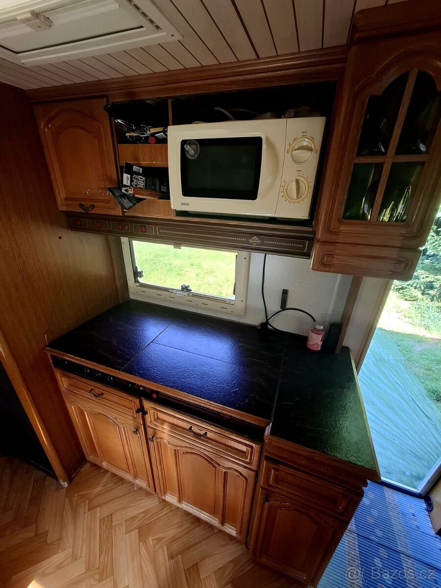 Karavan Hobby Prestige s klimatizací - 13