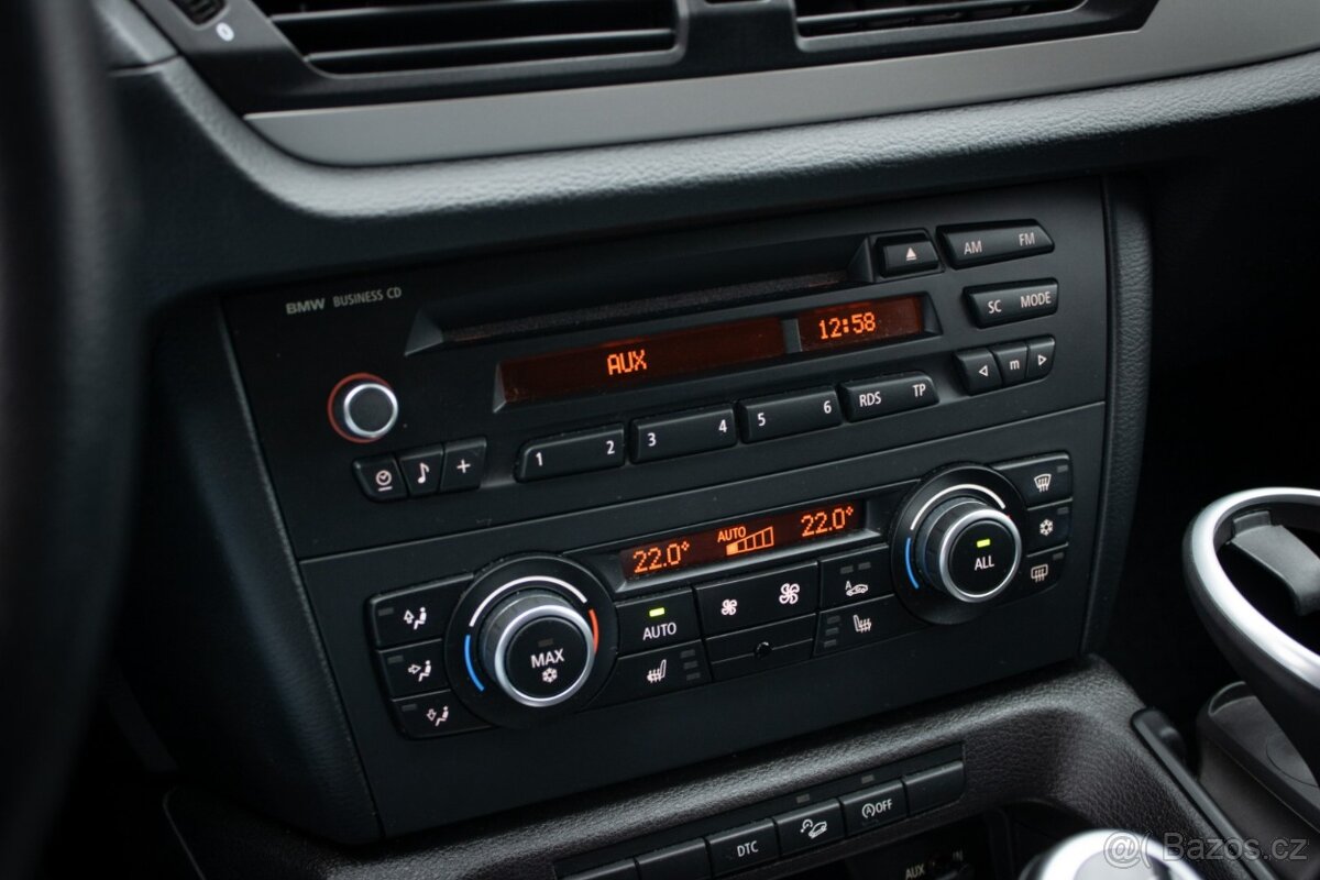 BMW X1 18d xDrive - 13