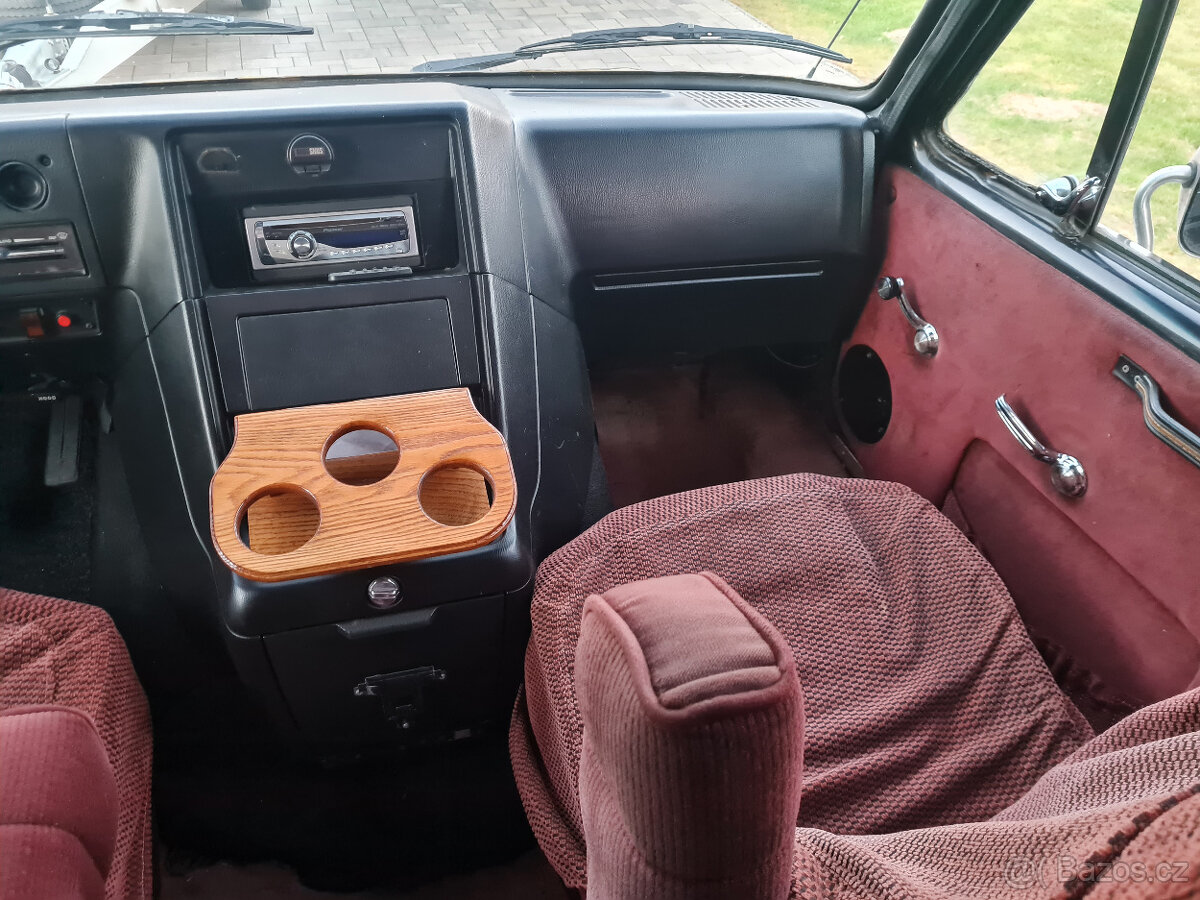 Chevrolet G20 5,0L V8 - 13