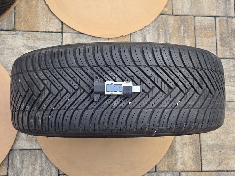 celoroční alu RIAL 8x18" 5x112 ET30 s pneu 225/45 R18 - 13