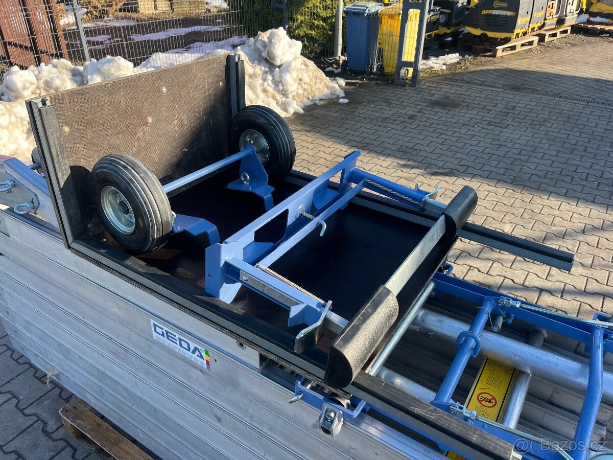 Šikmý výtah žebříkový, střešní výtah Geda Lift 250, 16m - 13