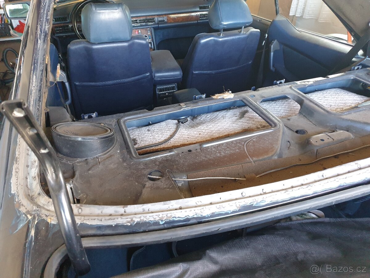 Mercedes SEC 500 - 13