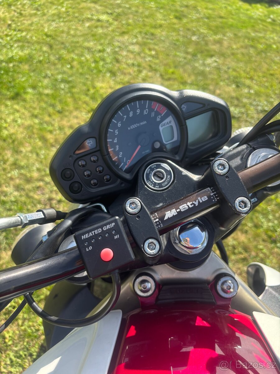 Suzuki Gladius 650 - 13