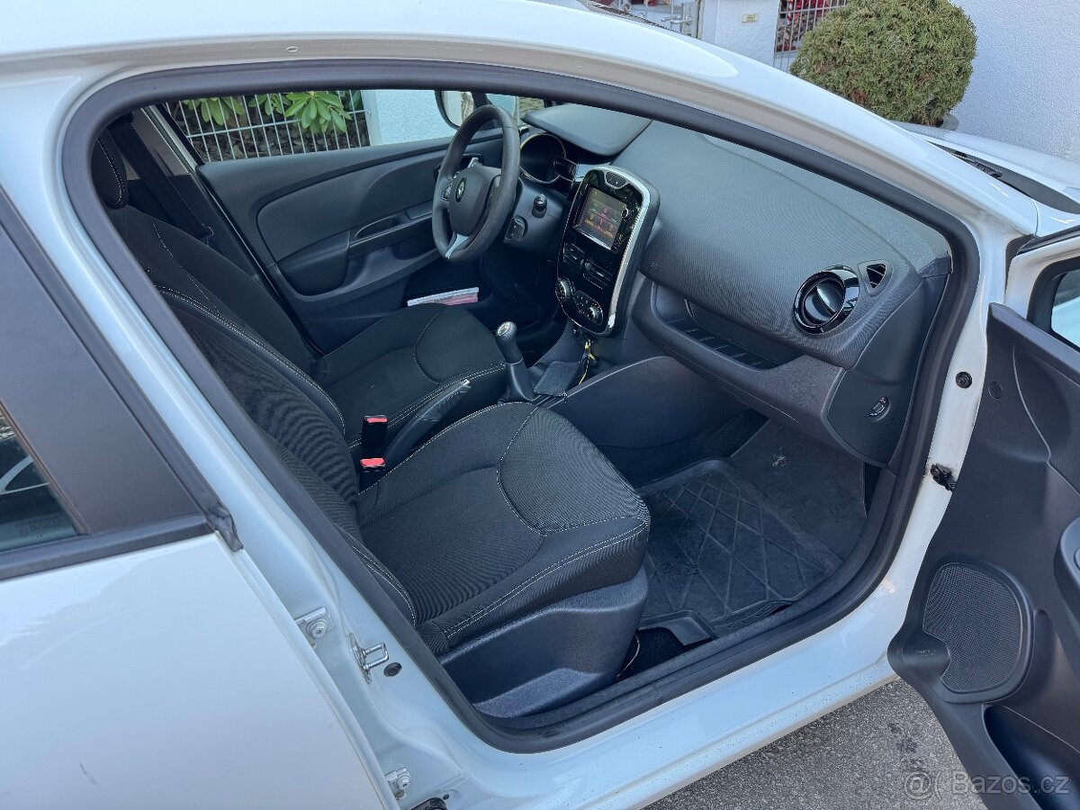 Renault Clio 1.5 dCi, servisovano, navigace - 13