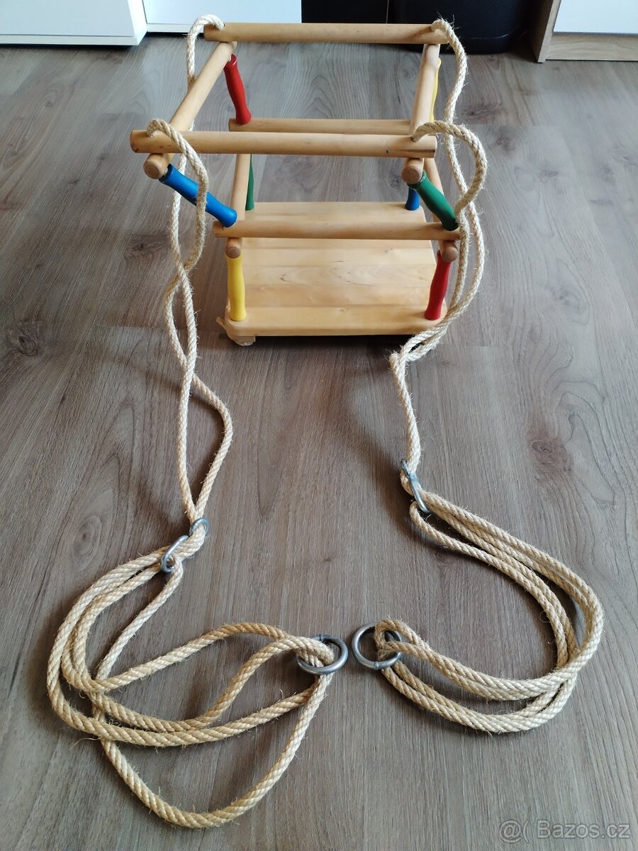 Celodřevěná dětská houpačka - 13