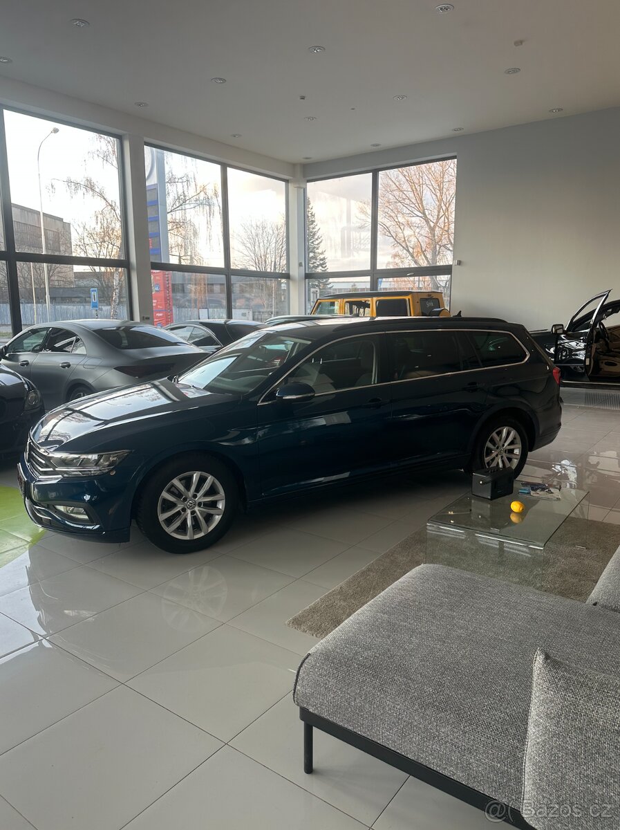 Volkswagen Passat, 2.0 TDI VARIANT Ojeté, 12/2019 - 13
