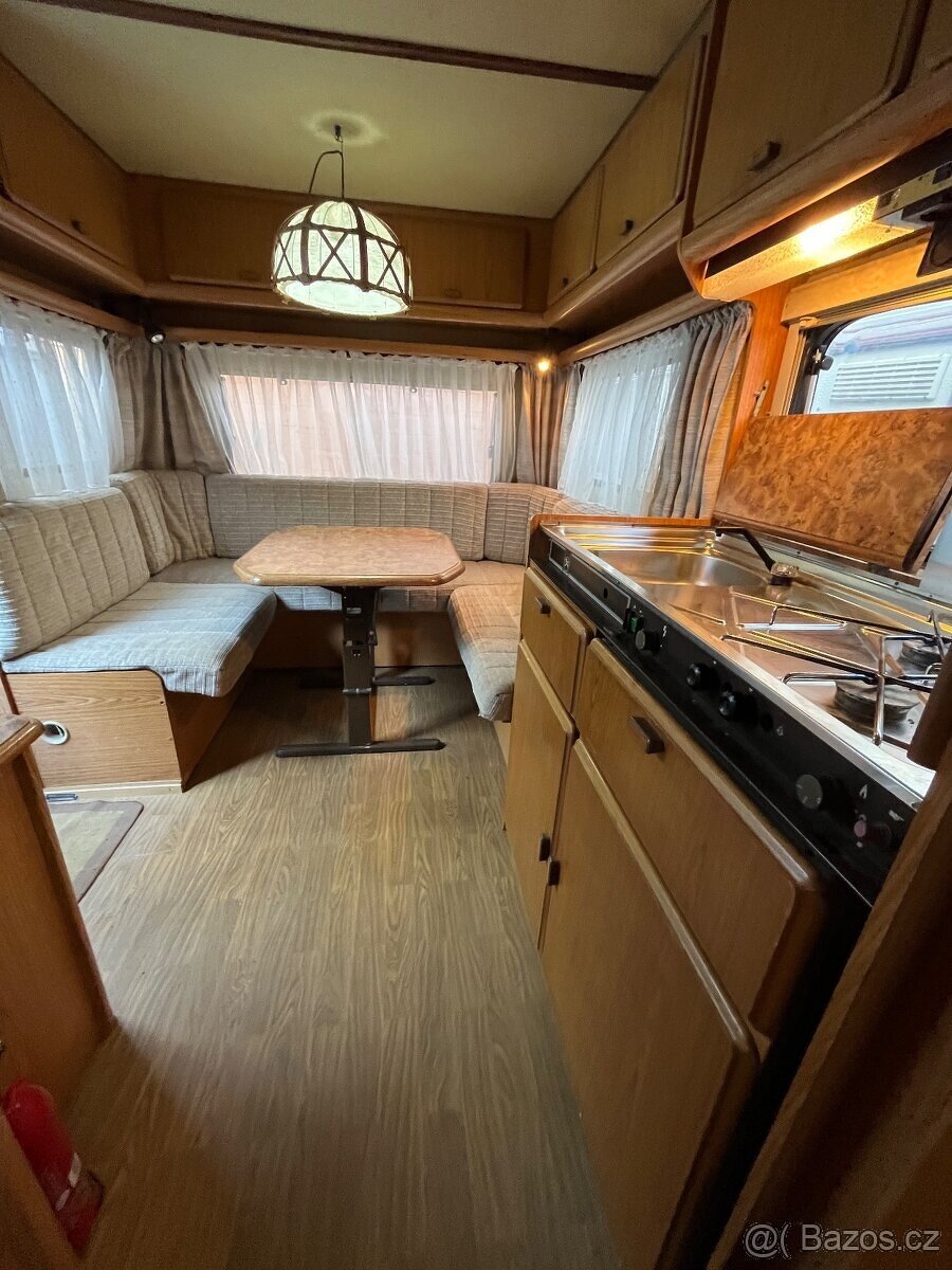Pronajmu celoroční karavan - 13