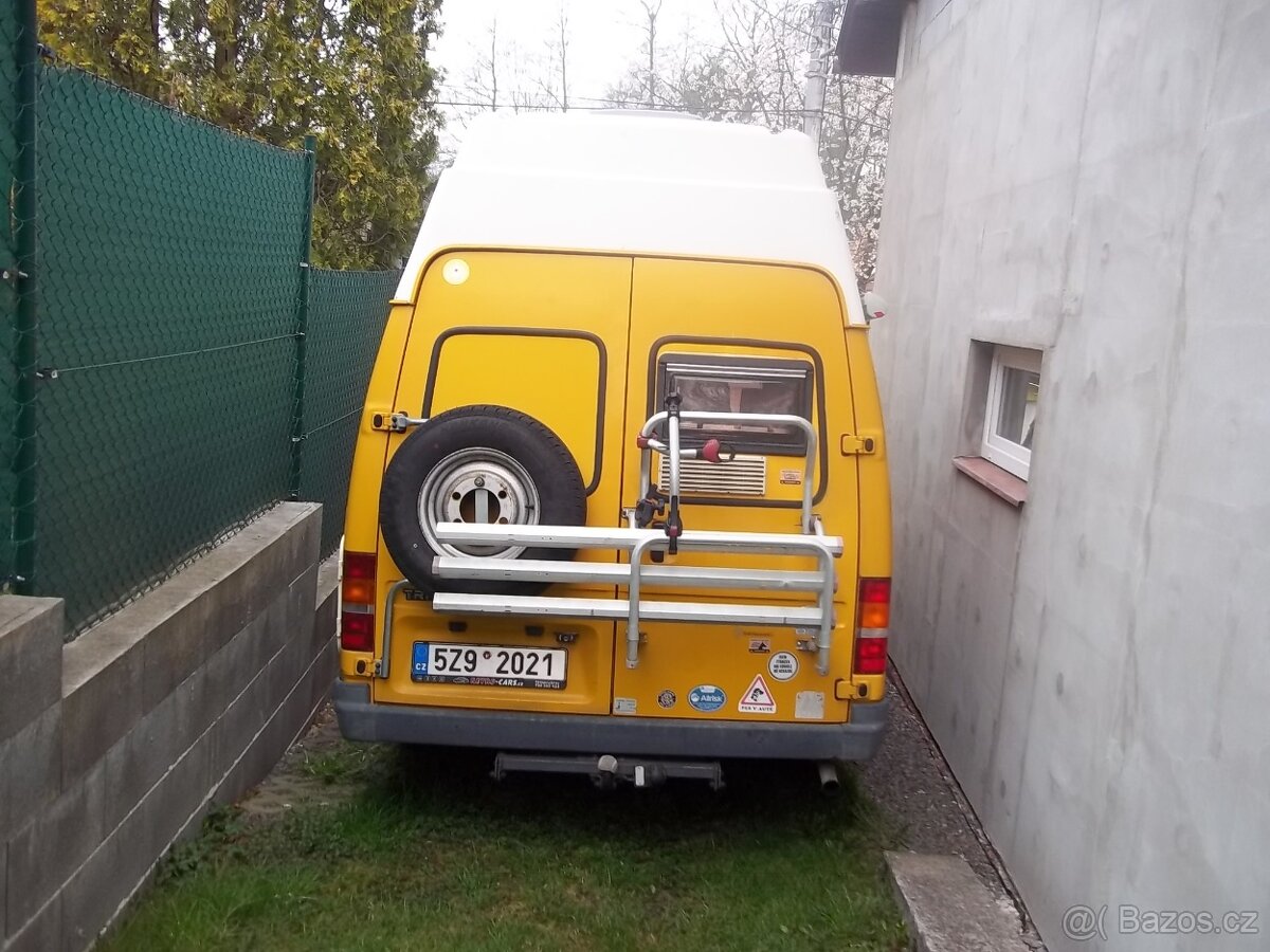 Obytná dodávka Ford Tranzit - 13