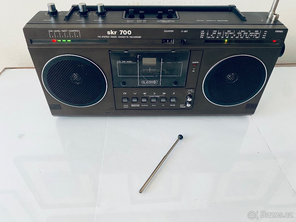 Radiomagnetofon RFT SKR 700, rok 1987 - 13