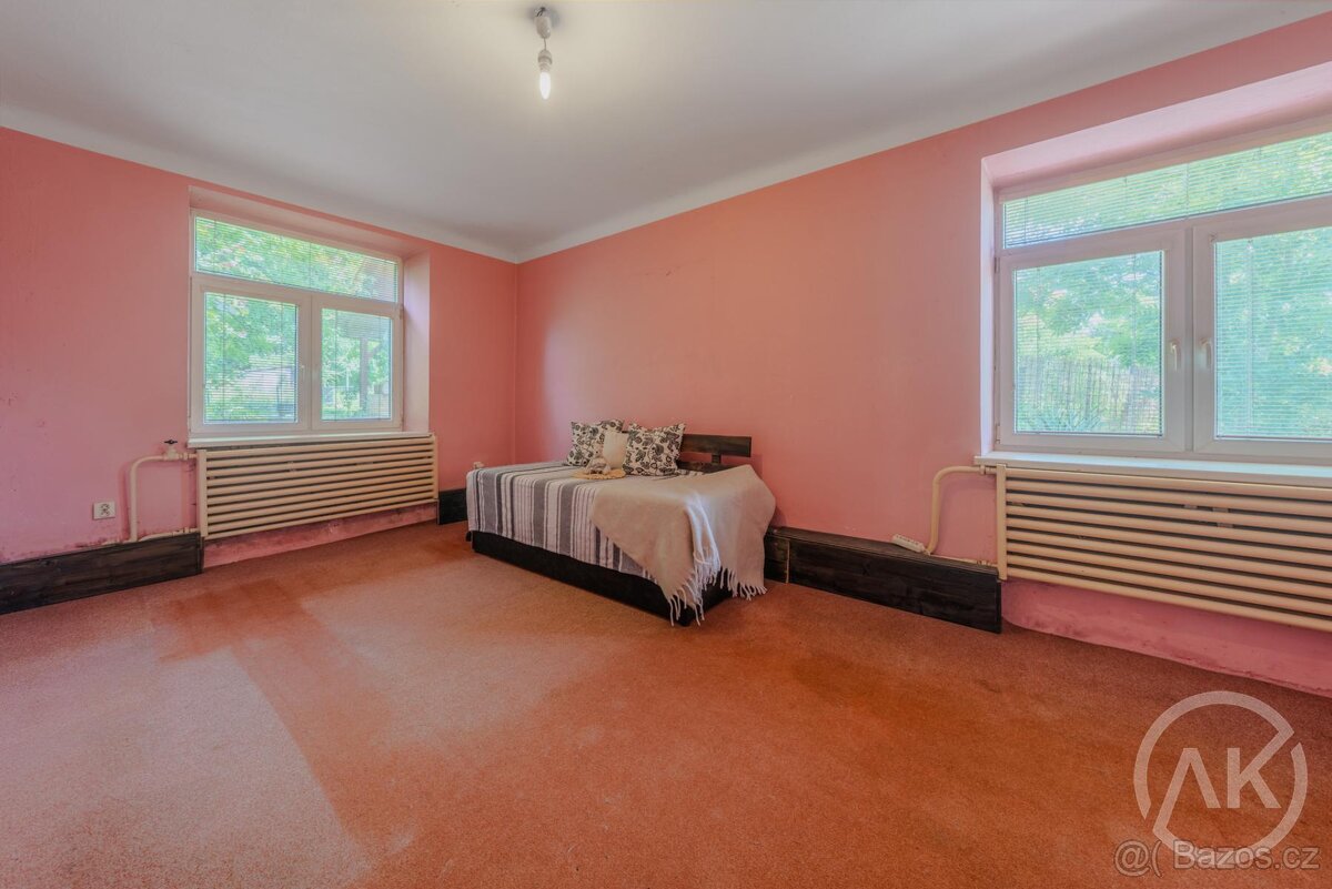 Prodej staršího domu s velkým pozemkem, Sedlnice - 13