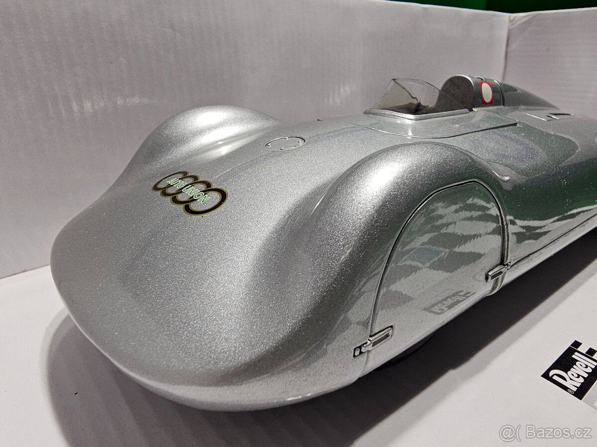 Revell Auto Union Typ C 1:18, světový rekord - 13