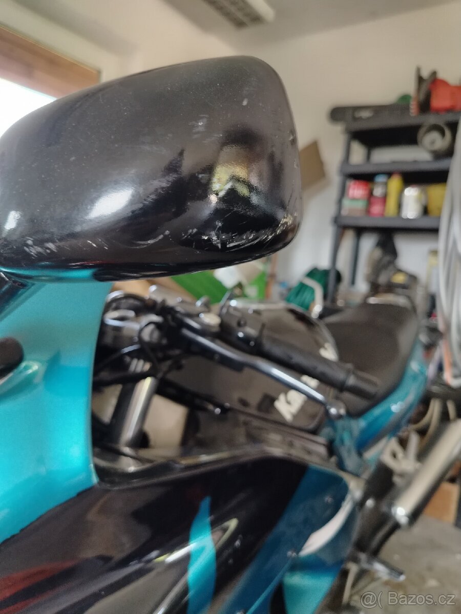 Kawasaki ZZR 600 - 13