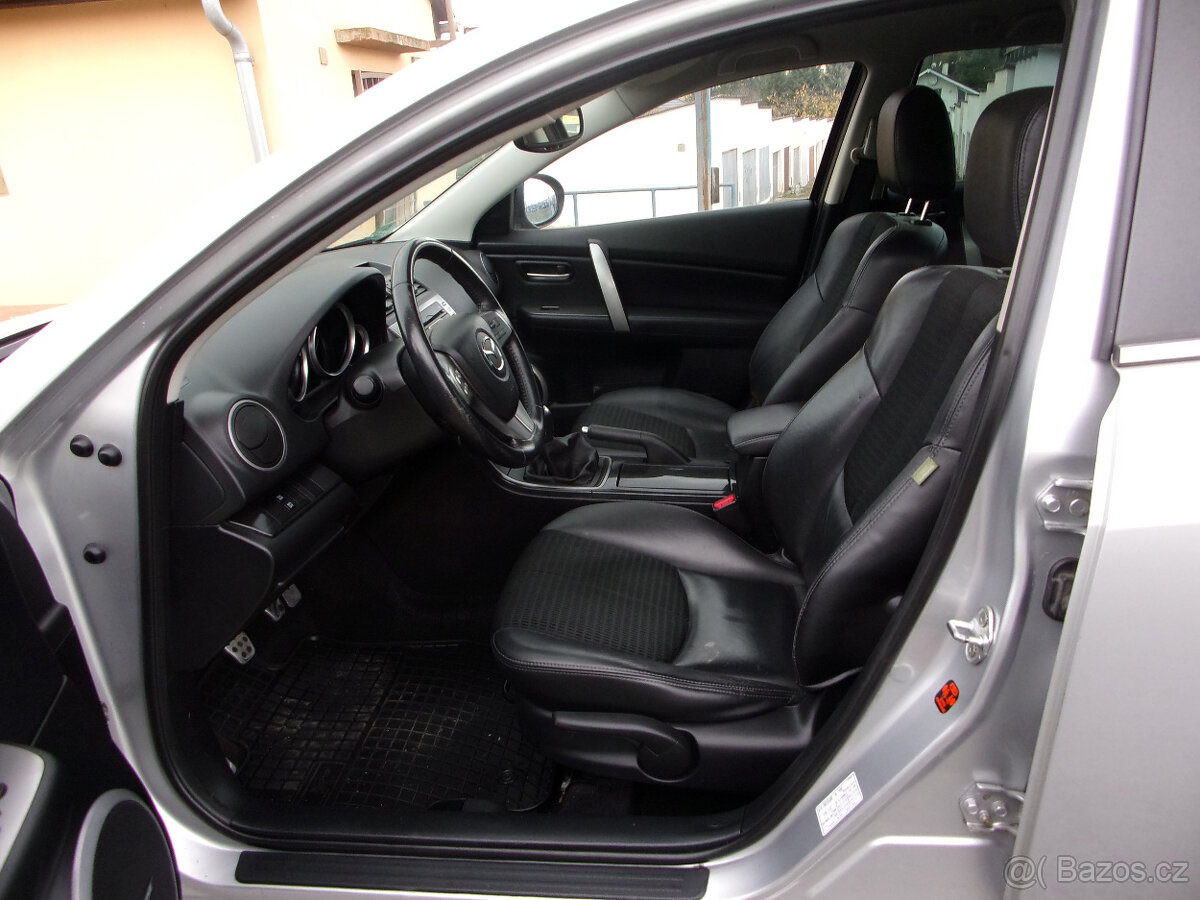 Mazda 6 Dynamic sport 2.5i 16V kombi,xenony,kůže,BOSE - 13
