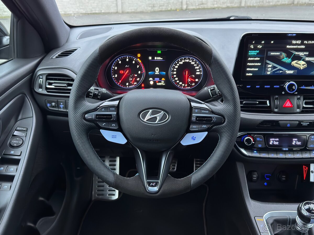 Hyundai i30N Performance Fastback 206kw/ V ZÁRUCE - 13