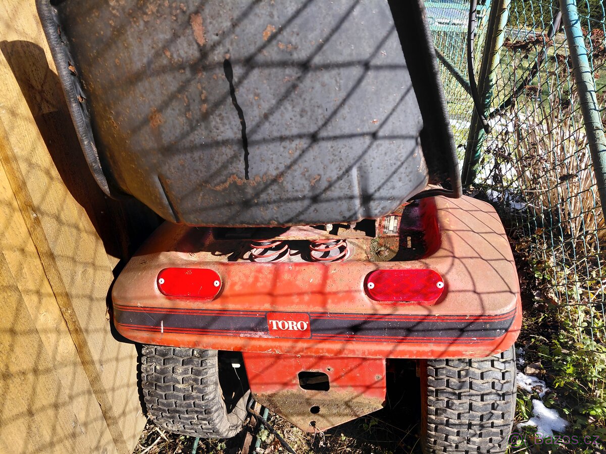 2x zahradní traktůrek - 13