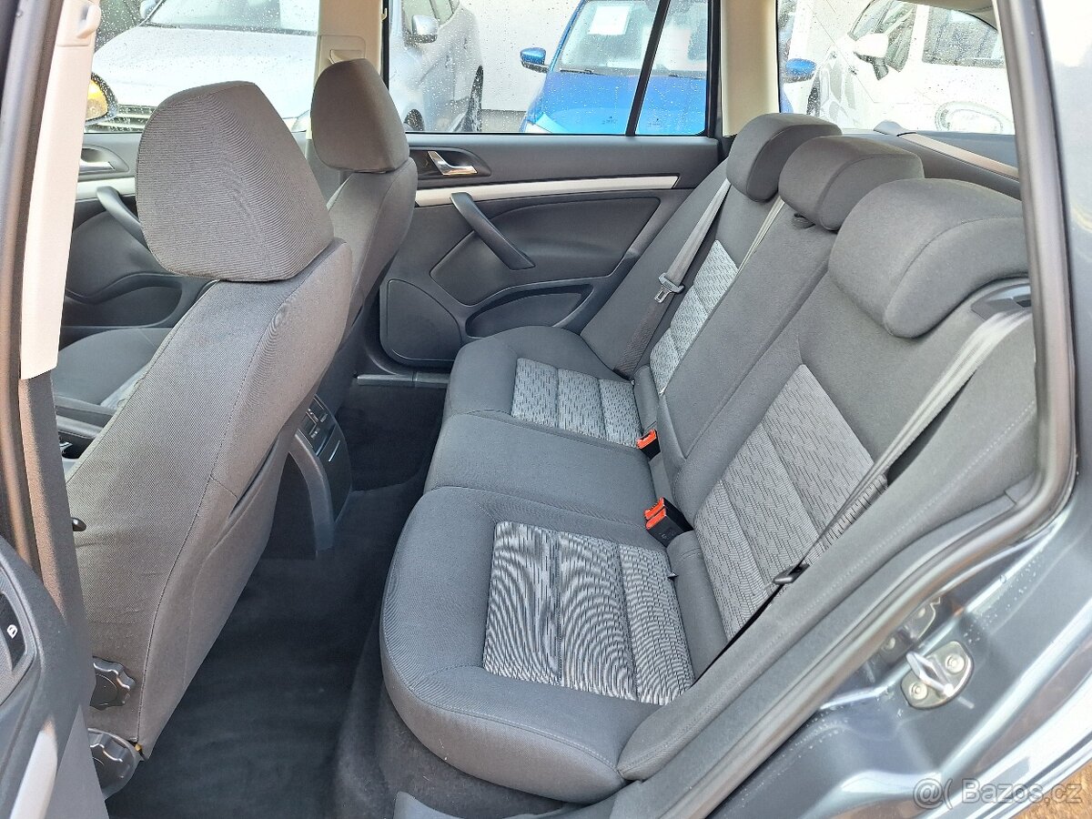 Škoda Octavia 1.6 TDi 77KW S.Kniha, Tažné zař. Ambi. Kombi - 13