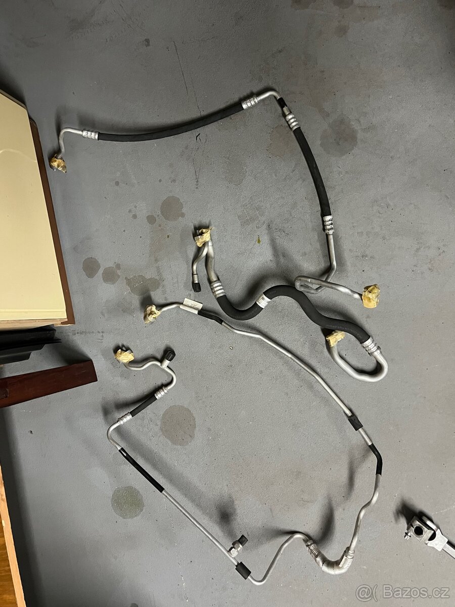 Náhradní díly bmw 1 e81,e82,e87,e88 benzin 3 E90,91,92,93 X1 - 13