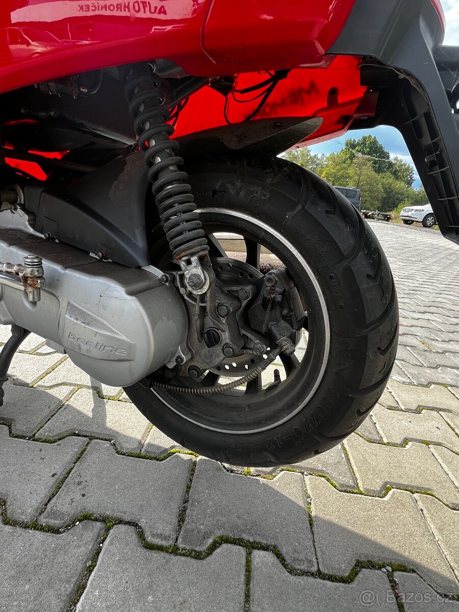 Skútr BEELINE ESTATE 50 2T - 13