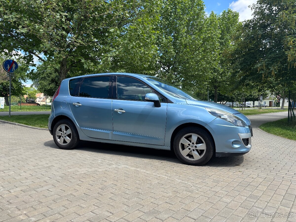 RENAULT SCENIC 1.4 TCe Dynamique - 13