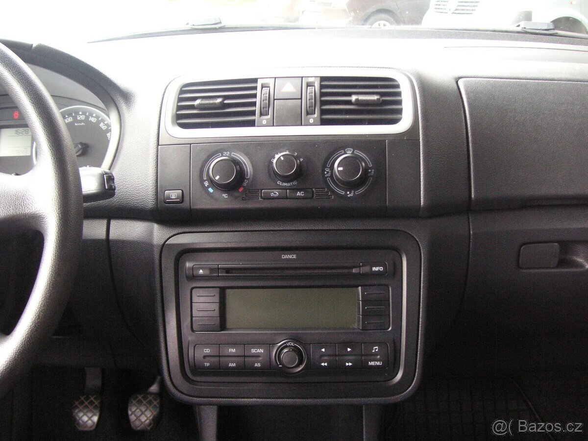 Škoda Fabia II 1.4i 16V 63kw - Serviska - 13