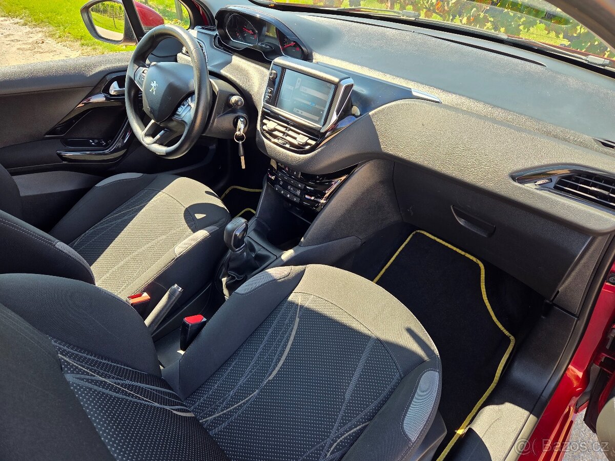 Peugeot 208 1.6 HDi 68KW/92 koní R.V.08/2012 - 13