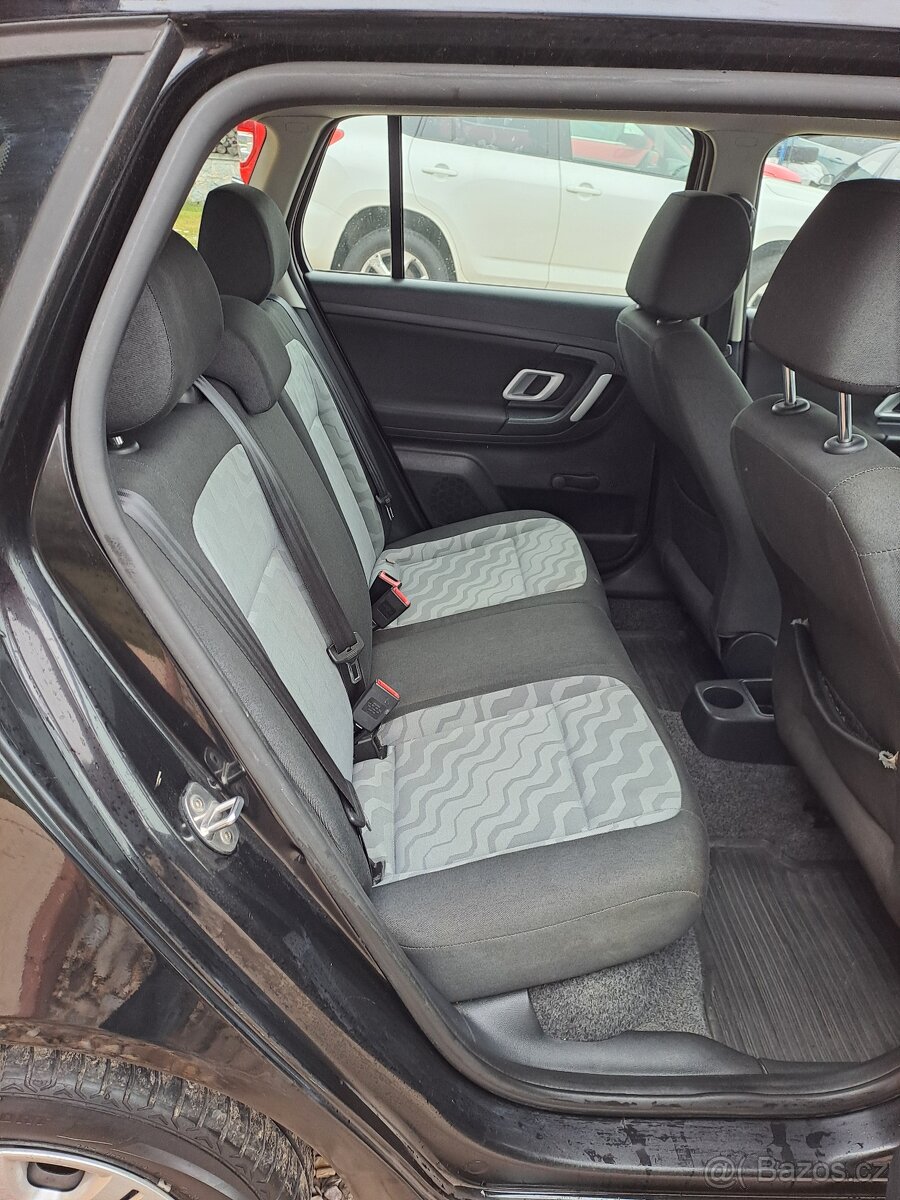 Škoda Fabia 1.4 16V 63kW 1.MAJ - 13