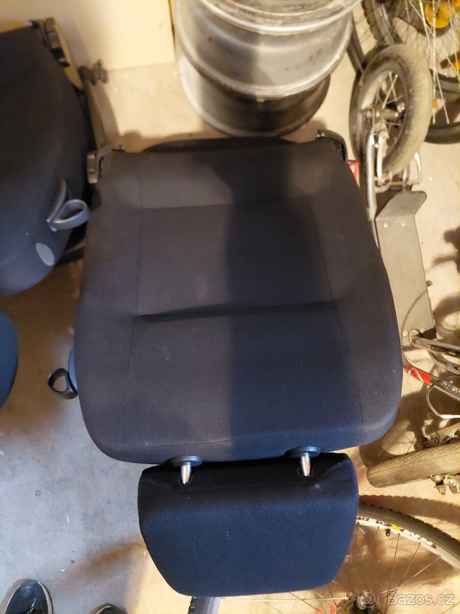 Přední sedačky VW Golf 4 3 dveř - 13