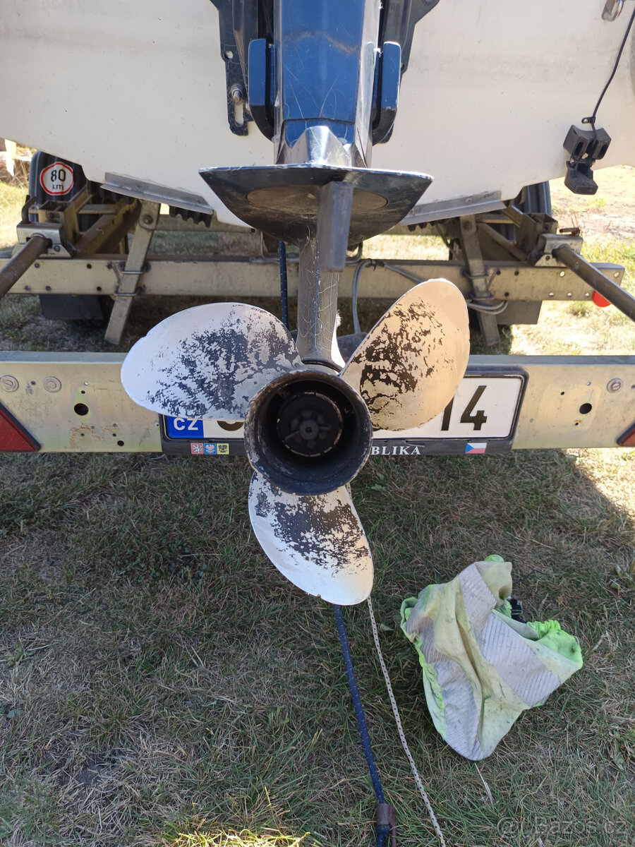 Motorový člun Bat Baltic XL - 13