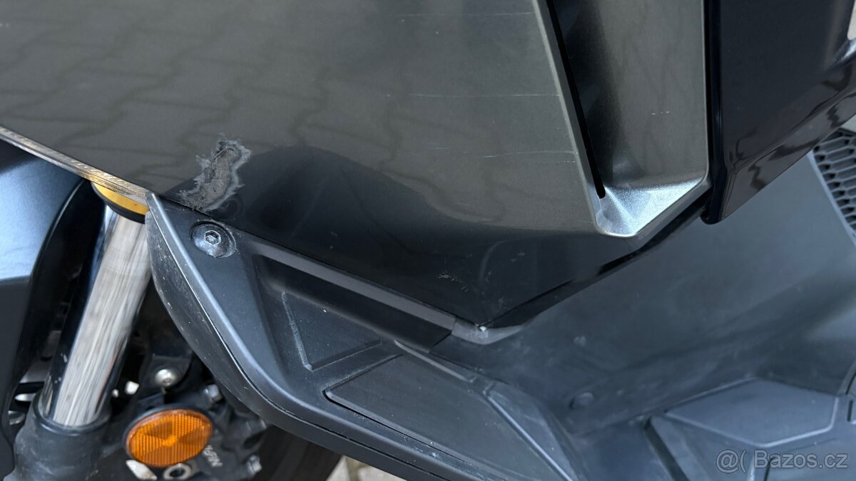 Honda Forza 750 (2023) – 35 kW (A2) – 5 400 km, výbava - 13
