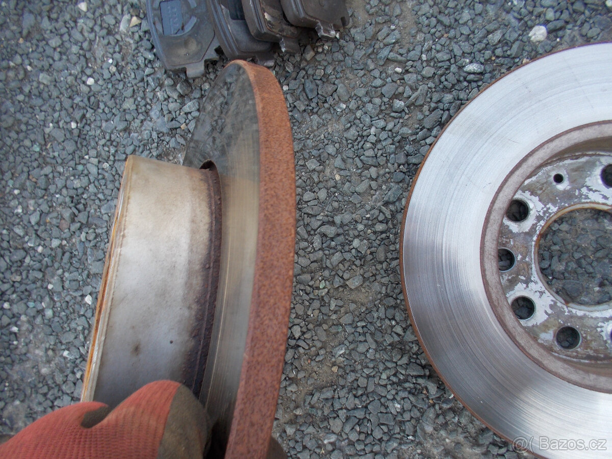 Díly podvozku VW Touran 1.4TSI 103kw - 13