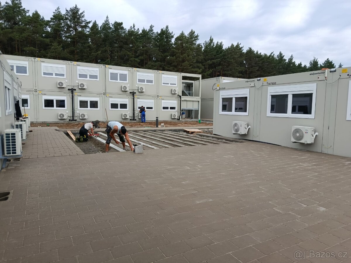 ELEKTRIKÁŘI, POMOCNÍCI, MONTÉŘI - 13