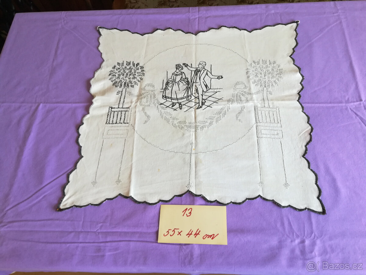 Prodám retro kuchařky na zeď, zástěru vyšívanou a dečky - 13