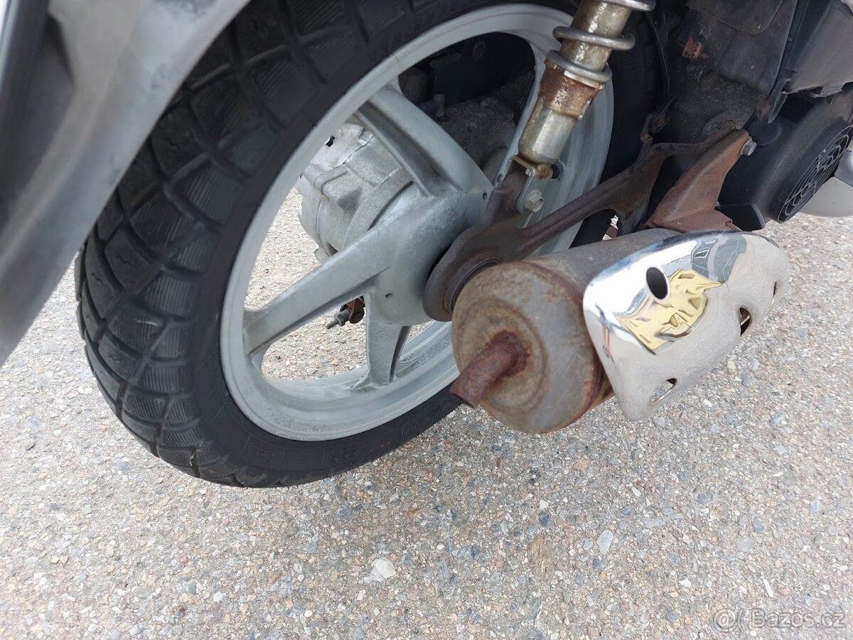 2005 KYMCO PEOPLE 125 ccm, nová STK, velký servis - 13