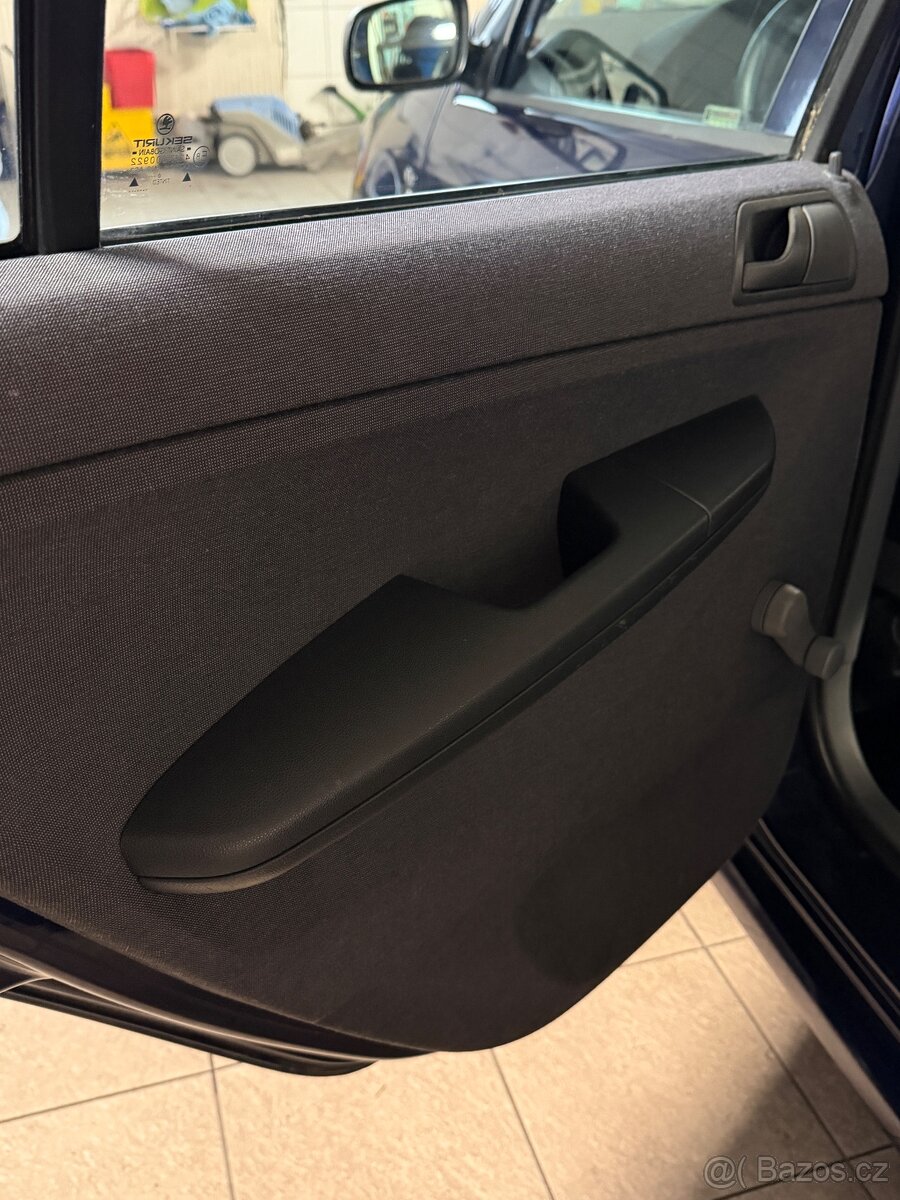 Škoda Fabia 1.4 mpi 55kw - 13