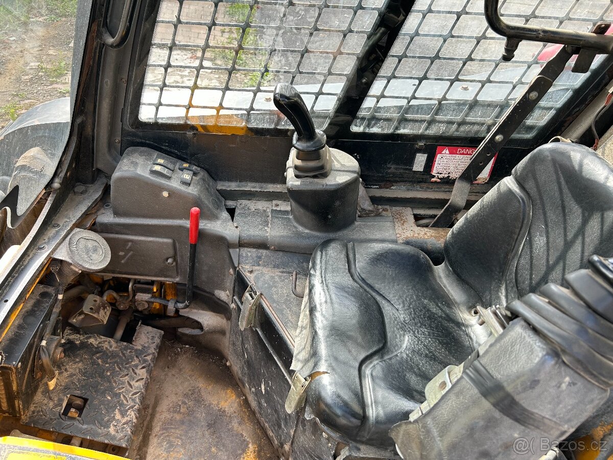 JCB Smykový nakladač - 13