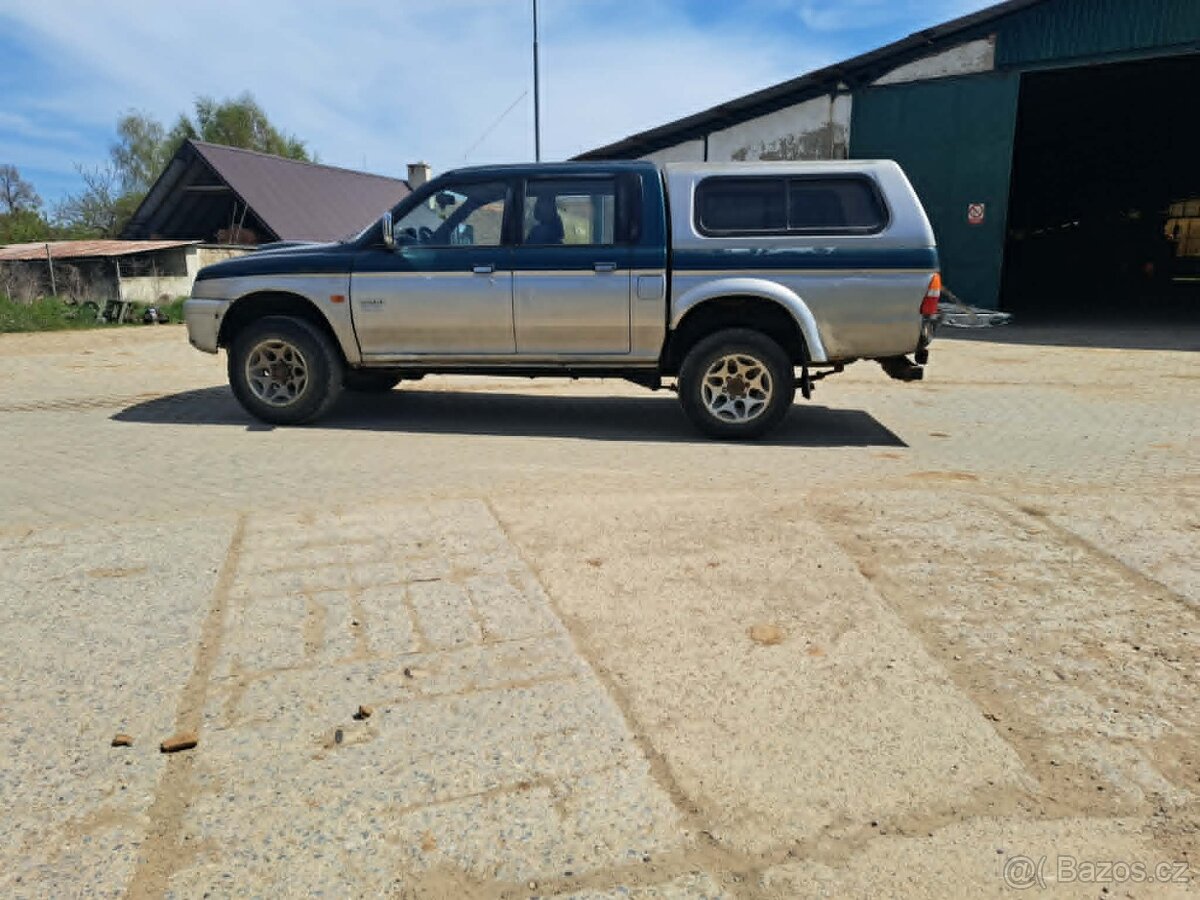 Mitsubishi L200 - 13