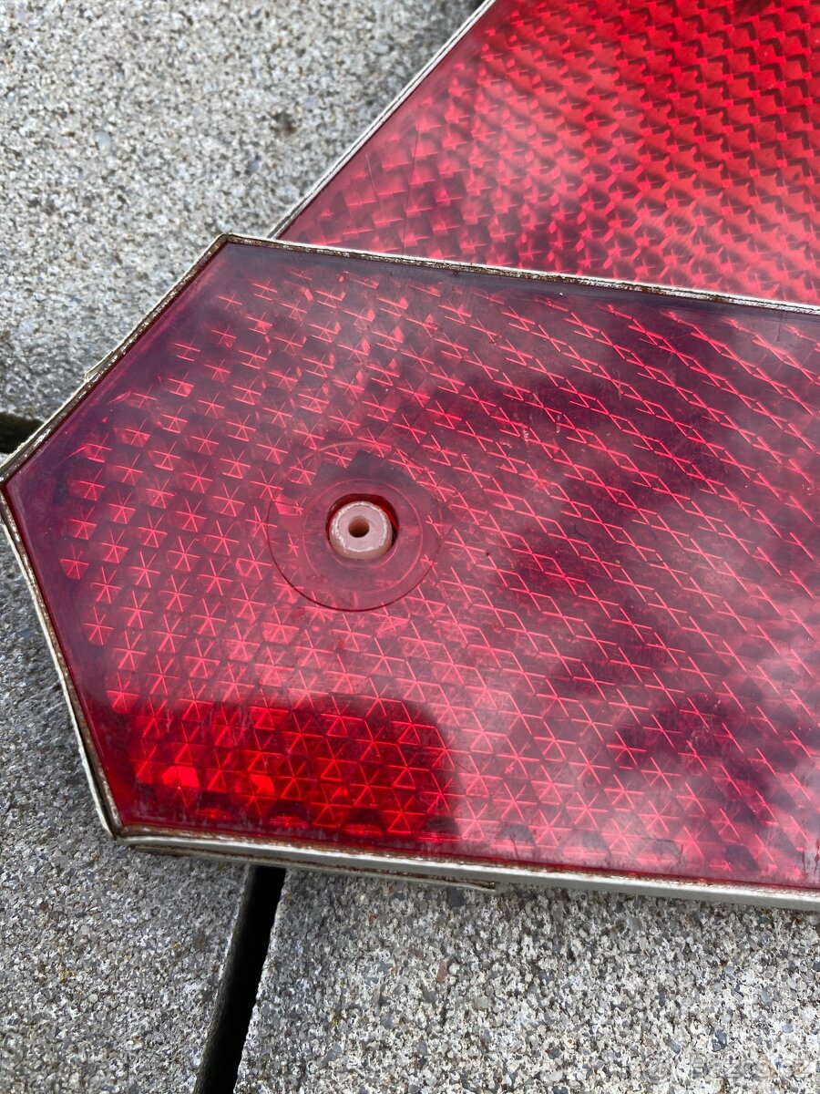 Výstražný trojúhelník retro - 13