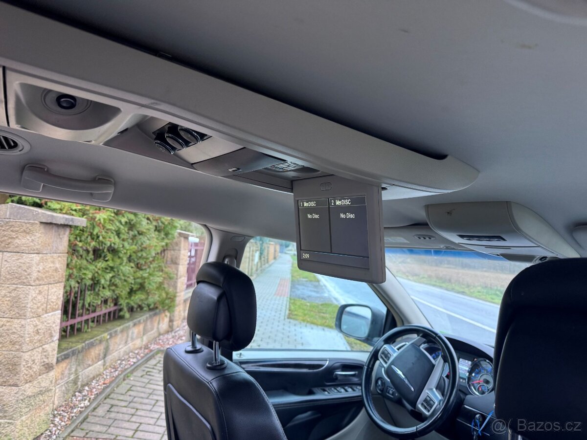 Chrysler Town Country 3,6 RT Penta DVD 2014 - 13