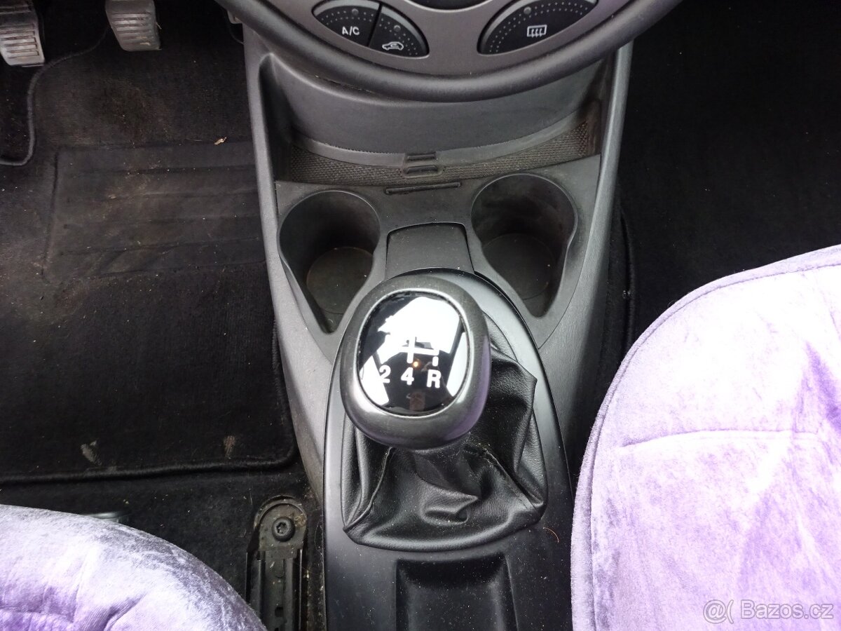 Ford Focus 1.6i Combi r.v.2003 (74 kw) stk:1/2027 - 13